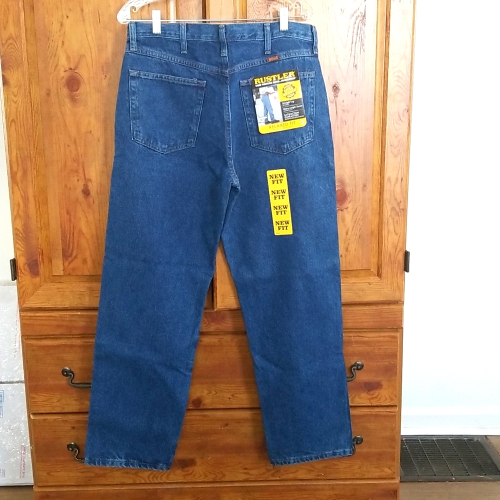 NWT Rustler Wrangler Heavyweight Relaxed Fit Straight Leg Jeans 34 x 30